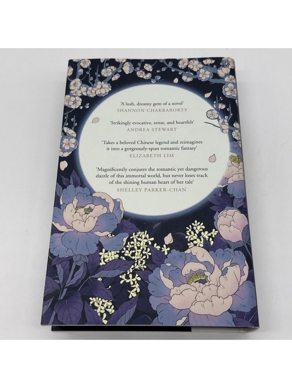 Daughter Of The Moon Goddess - Sue Lynn Tan - Fairyloot Signed Sprayed Edges - Picture 3 of 6